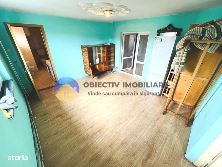 Casă cu 7 camere cu Teren 5958 Mp în Dobreni