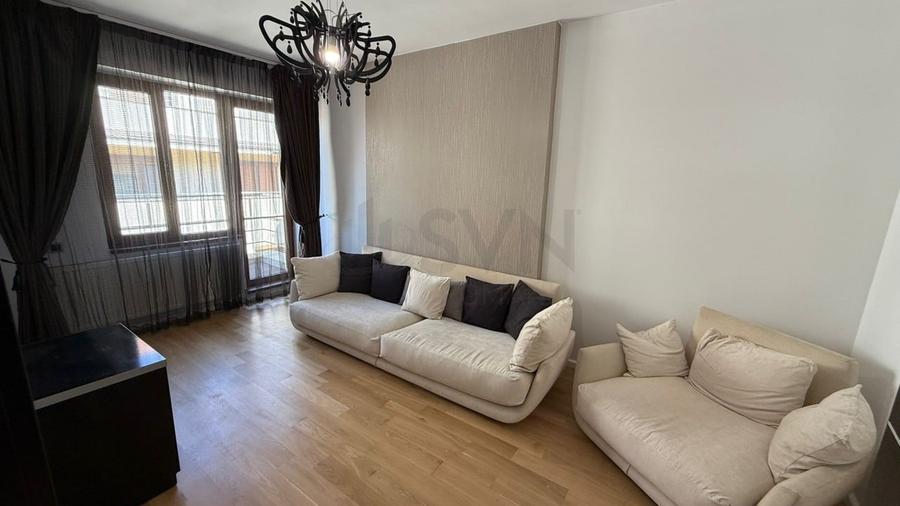 Apartament cu 3 camere semidecomandat, mobilat în Herăstrău