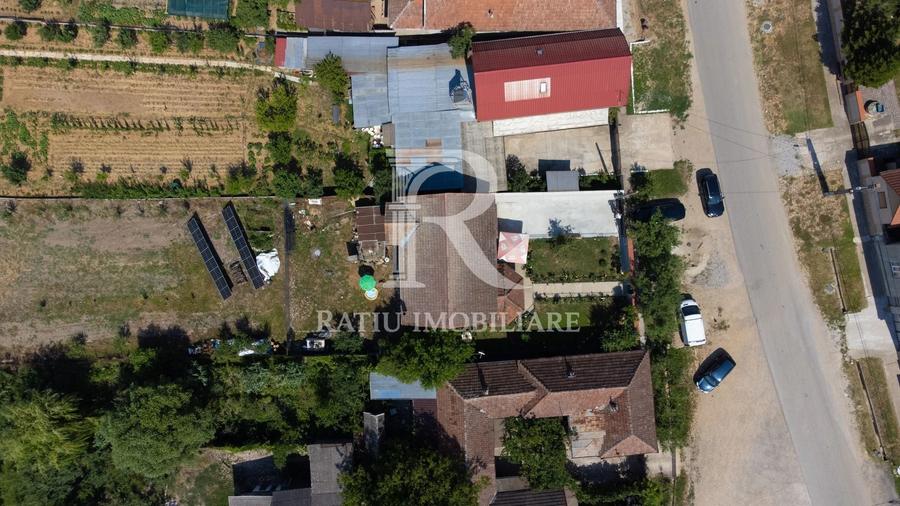 Casă individuală cu 3 camere cu Canalizare în Cheriu
