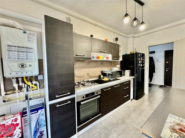 Apartament cu 2 camere decomandat în Central