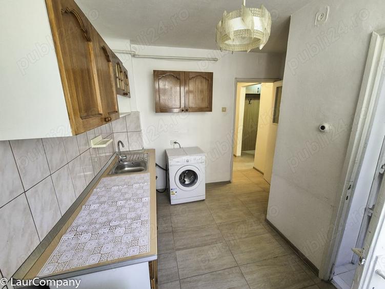 Apartament cu 2 camere decomandat în Eremia