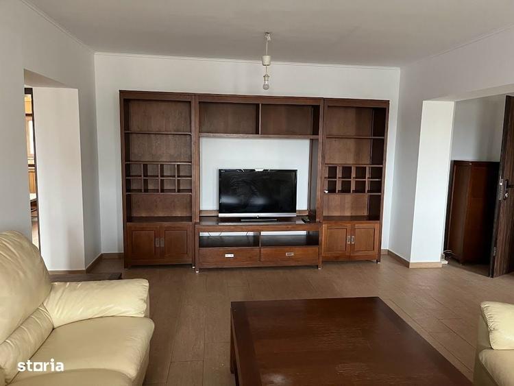 Apartament cu 3 camere decomandat, mobilat în Libertății