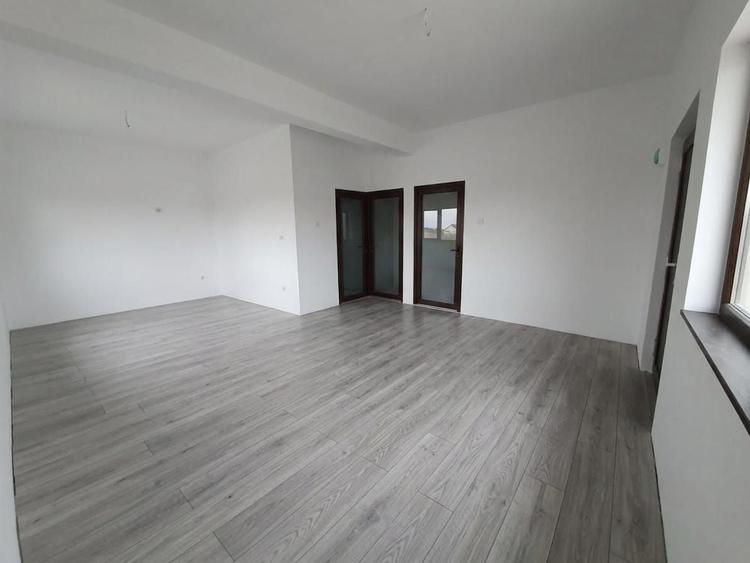 Casă cu 3 camere în Mihail Kogălniceanu
