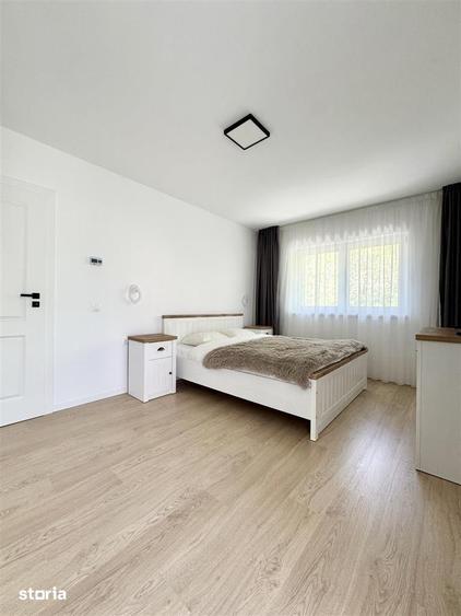 Casă cu 4 camere cu Teren 215 Mp în Central