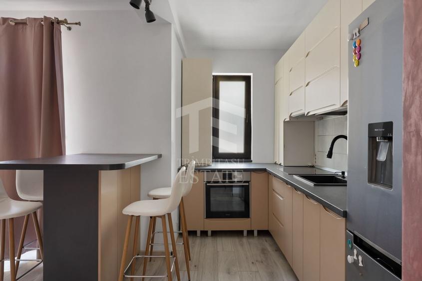 Apartament cu 3 camere semidecomandat, mobilat în Giroc