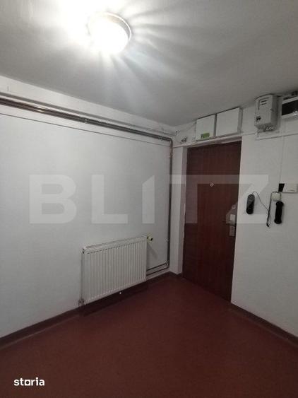 Apartament cu 3 camere decomandat în Micro 5