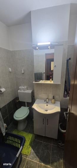Apartament cu 3 camere decomandat în Găvana