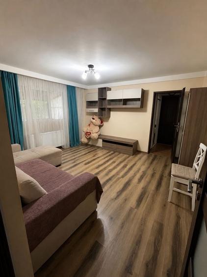 Apartament cu 2 camere semidecomandat în Micro 4