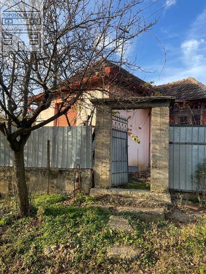 Casă cu 3 camere cu Teren 2672 Mp în Ineu
