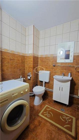 Apartament cu 2 camere decomandat, mobilat în Micro 17