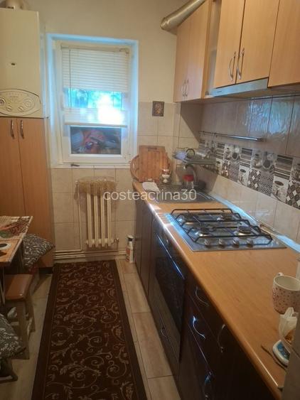 Vand apartament 3 camere
