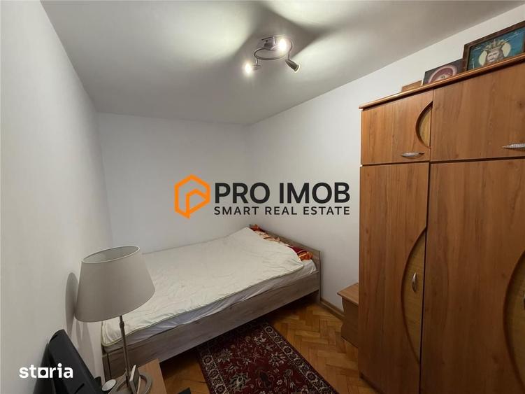 Apartament cu 4 camere semidecomandat în Micro 5