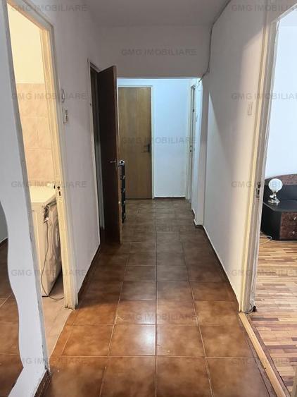 Apartament cu 2 camere decomandat în Tei