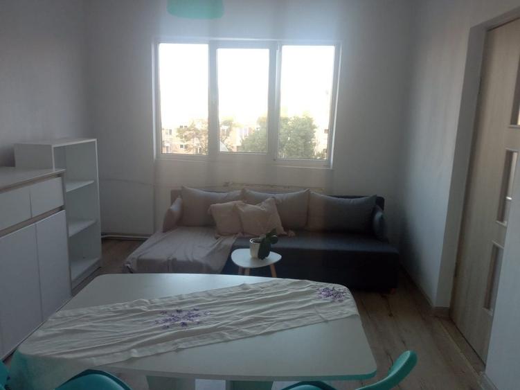 Apartament cu 2 camere semidecomandat în Calea Aradului