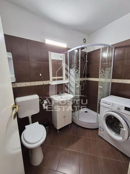 Garsonieră decomandată în Lipovei