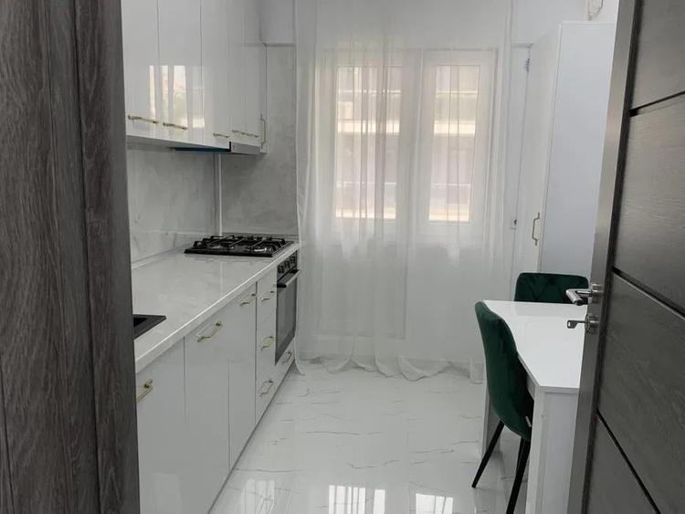 Apartament cu 2 camere decomandat în Drumul Taberei