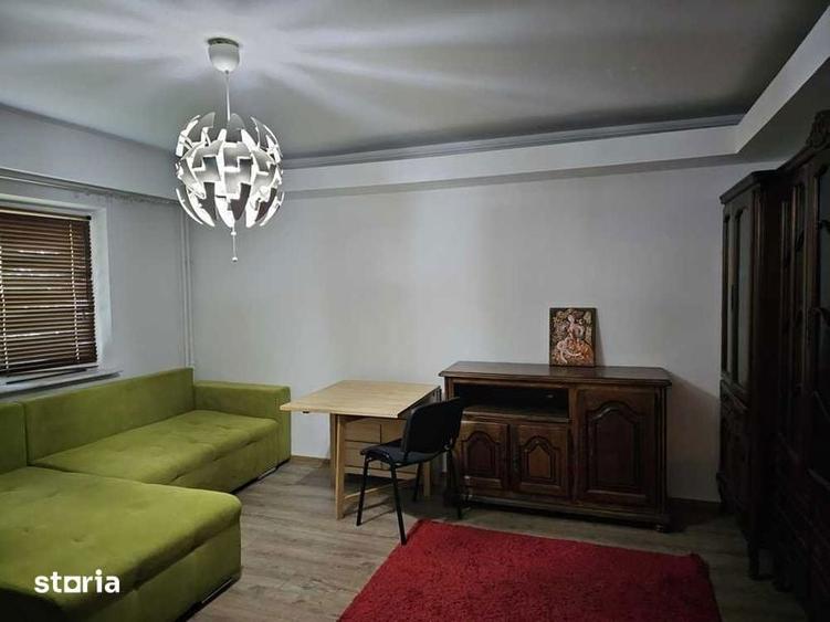 Apartament cu 3 camere decomandat în Aviației
