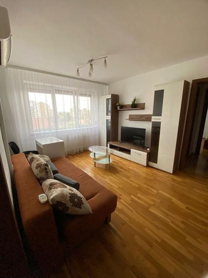 Apartament cu 2 camere semidecomandat în Central