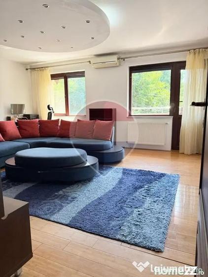 Apartament cu 4 camere decomandat în Fundeni
