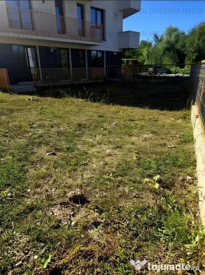 Apartament cu 2 camere decomandat în Tractorul