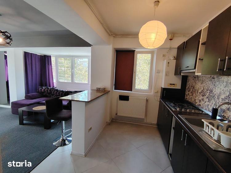 Apartament cu 2 camere în Micro 3