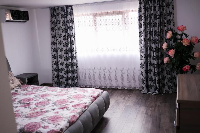 Casă individuală cu 4 camere cu Canalizare în Progresul II