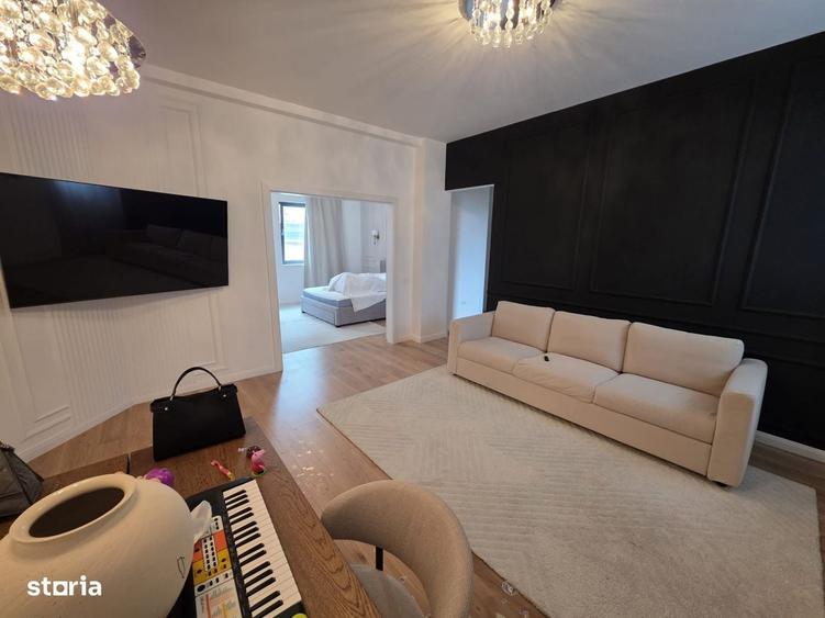 Apartament cu 3 camere semidecomandat în Universitate