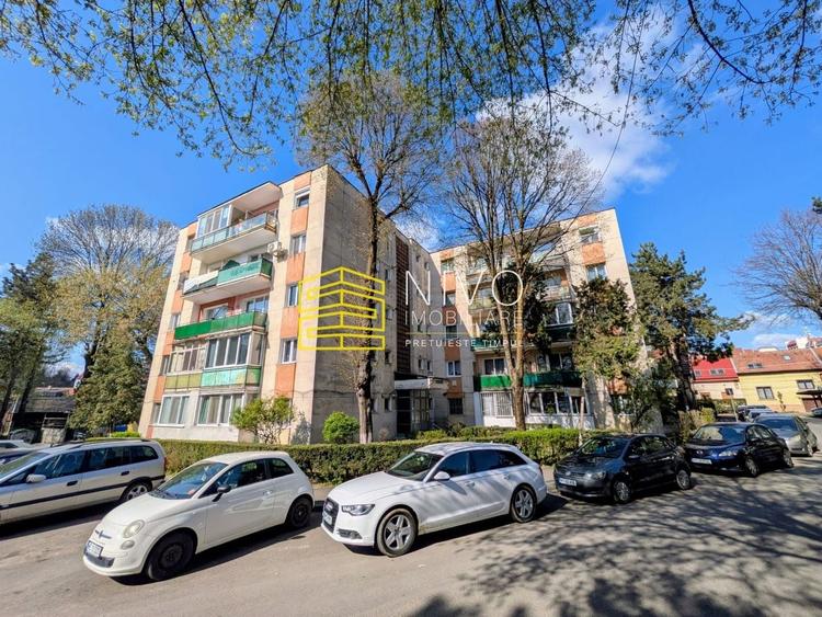 Apartament cu 3 camere semidecomandat în Budai