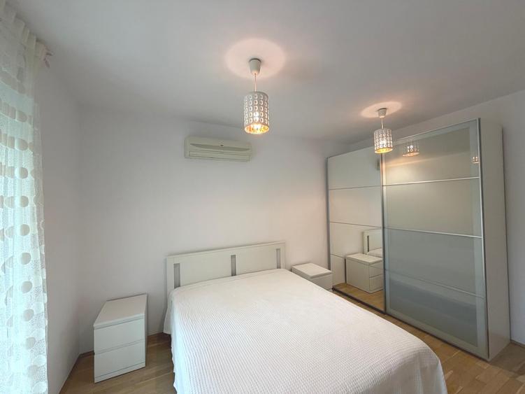 Apartament cu 2 camere semidecomandat, mobilat în Sisești