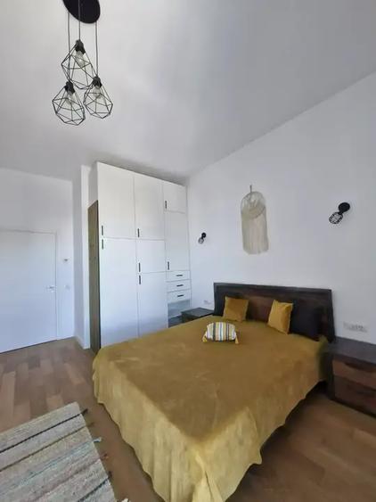 Apartament cu 2 camere semidecomandat, mobilat în Timpuri Noi