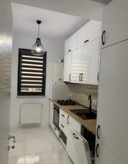 Apartament cu 2 camere decomandat, mobilat în Tomis Nord
