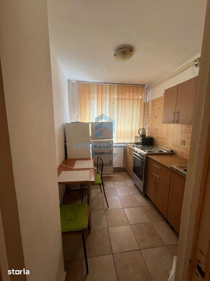 Apartament cu 2 camere decomandat în Titan
