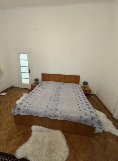 Apartament cu 2 camere semidecomandat în Traian