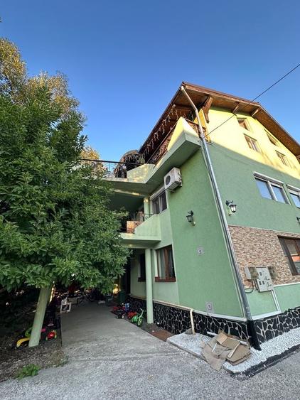 Apartament cu 3 camere decomandat în Exterior Vest