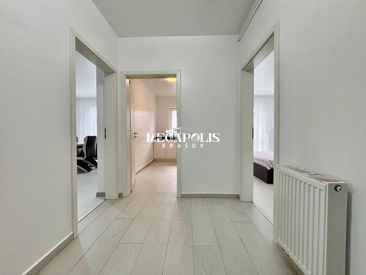 Apartament cu 2 camere decomandat în Tractorul