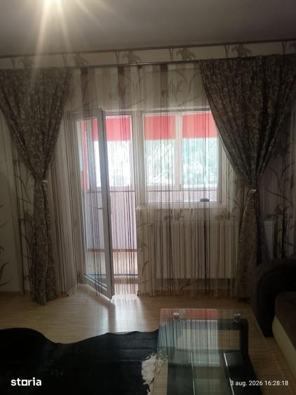 Apartament cu 3 camere în Crângași