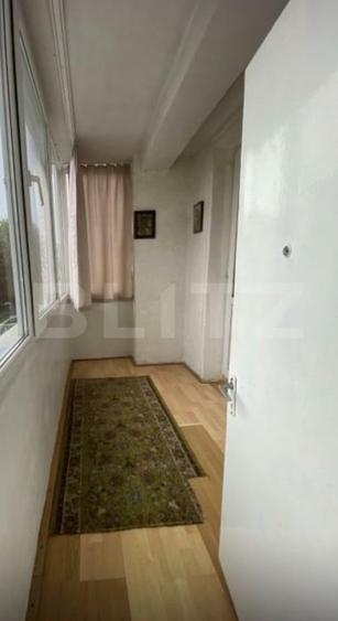 Apartament cu 3 camere decomandat, mobilat în 22 Decembrie