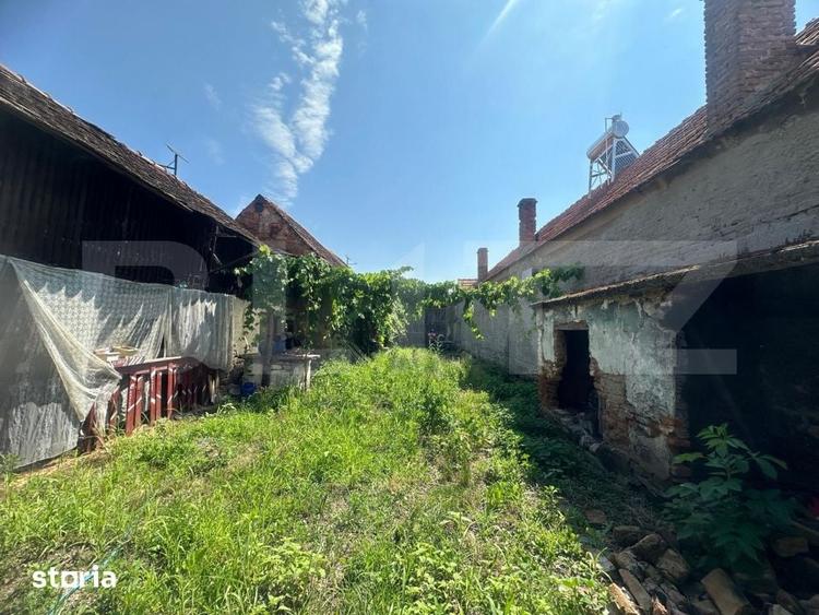 Casă cu 3 camere cu Teren 200 Mp în Central
