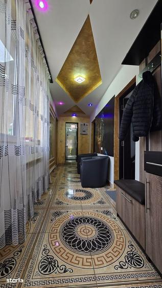 Casă cu 3 camere decomandat cu Teren 406 Mp în Central