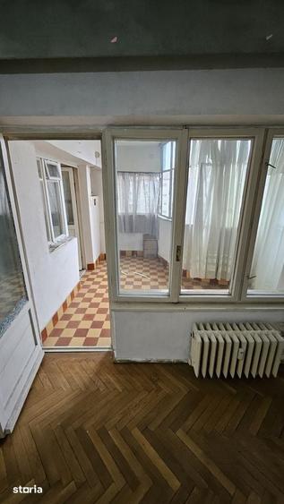 Apartament cu 3 camere decomandat în Dacia