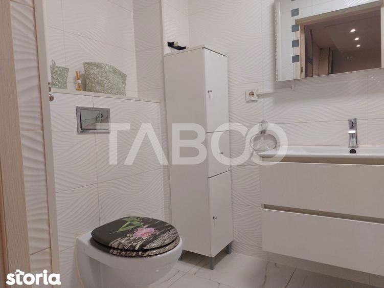 Apartament cu 2 camere decomandat, mobilat în Central
