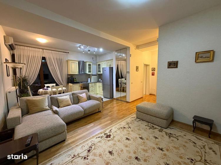 Apartament cu 2 camere în Arcul de Triumf