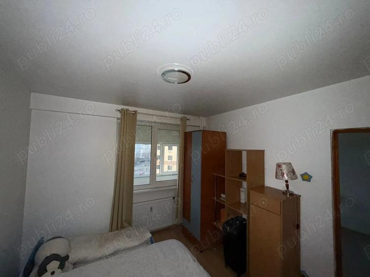 Apartament cu 3 camere decomandat în Colentina