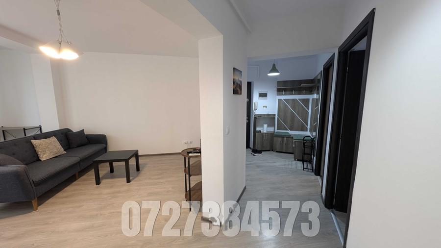 Apartament cu 3 camere semidecomandat în Cug