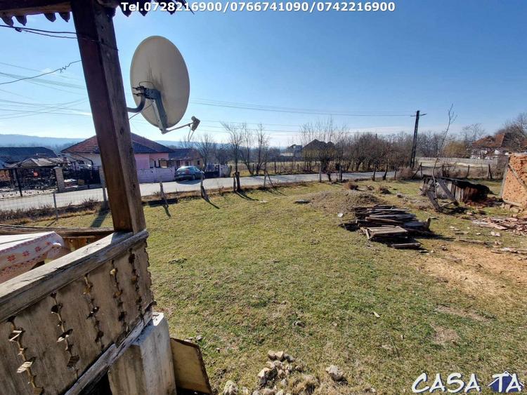 Casă individuală cu 3 camere cu Teren 3346 Mp în Central