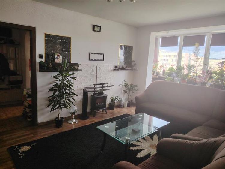 Apartament cu 2 camere semidecomandat, mobilat în Astra