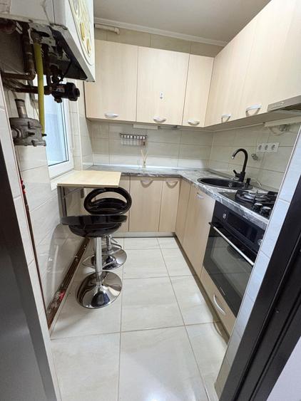 Apartament cu 2 camere semidecomandat în Dâmbu Pietros