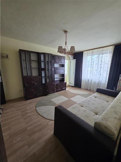 Apartament cu 2 camere decomandat, mobilat în Calea București