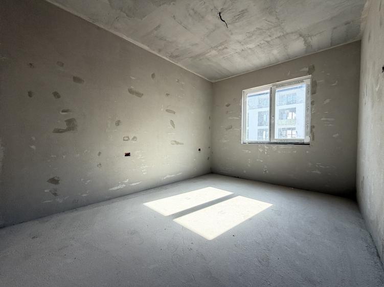 Apartament cu 2 camere decomandat în Giroc
