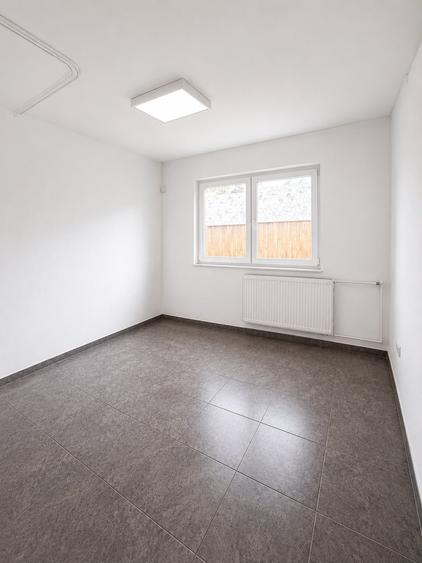 Spațiu comercial, de 52 mp, în Decebal